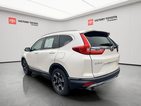 Used 2018 Honda CR-V Touring image 4