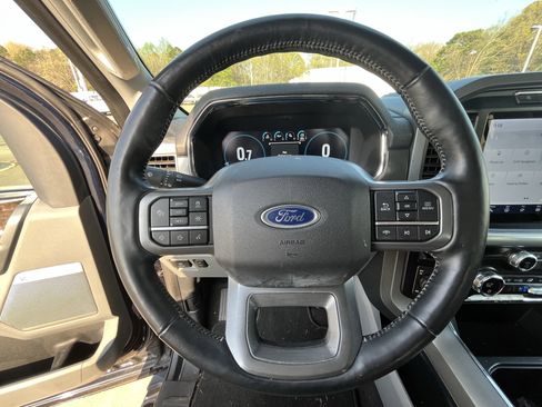 Used 2021 Ford F150 Lariat w/ Equipment Group 502A High image 19