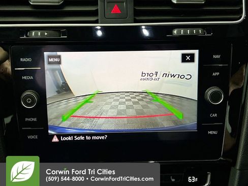 Used 2019 Volkswagen Golf R DCC & Navigation 4Motion image 21