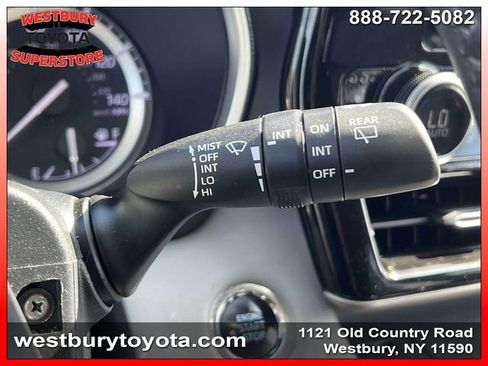 Used 2022 Toyota Highlander Limited AWD/4WD image 29