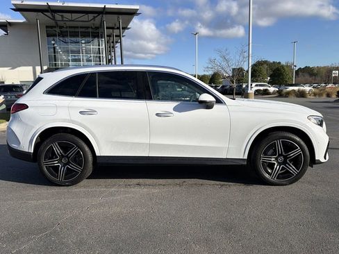 New 2026 Mercedes-Benz GLC 300 GLC 300 image 2