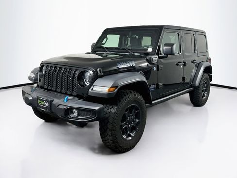 Used 2023 Jeep Wrangler Unlimited w/ Cold Weather Group AWD/4WD image 3
