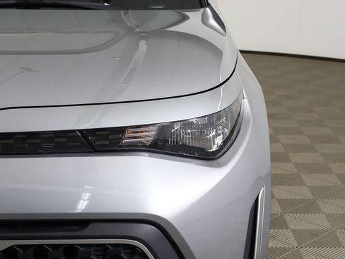 Used 2023 Kia Soul LX w/ LX Technology Package image 13