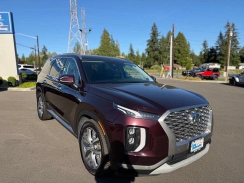 Used 2021 Hyundai Palisade SEL w/ Premium Package AWD/4WD image 3