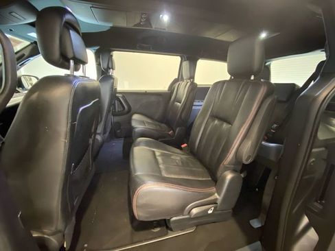 Used 2019 Dodge Grand Caravan GT image 10
