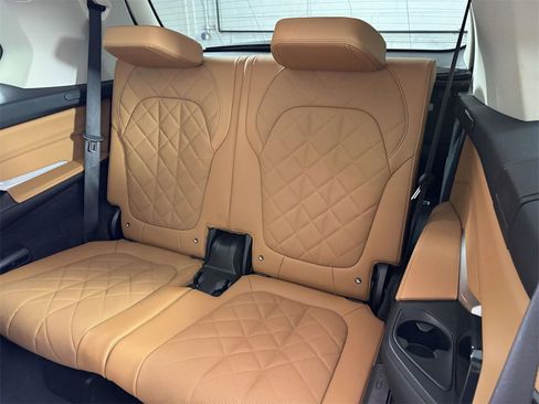 Used 2023 BMW X7 xDrive40i image 33