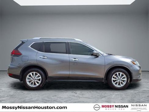 Certified 2019 Nissan Rogue SV image 8