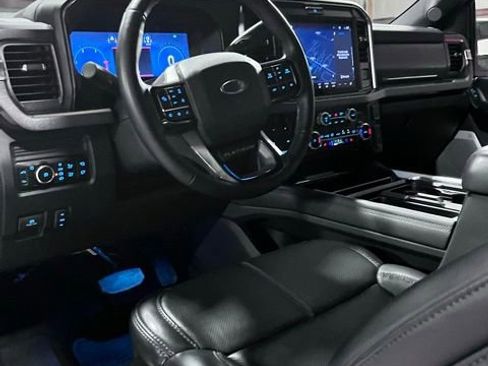 Used 2025 Ford F250 Platinum AWD/4WD image 11