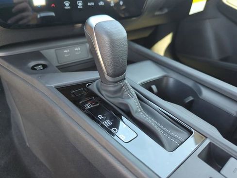 New 2026 Nissan Sentra SV w/ Floor Mat Package FWD image 37