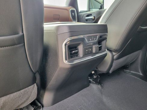 Used 2023 Chevrolet Silverado 2500 High Country w/ Technology Package image 27