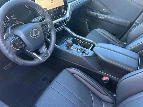 New 2026 Lexus TX 500h AWD image 4