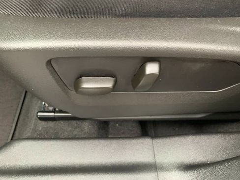 Certified 2023 Buick Envision Essence w/ Sport Touring Package image 24