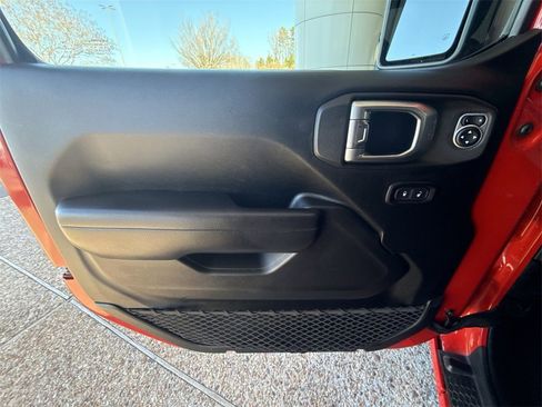 Used 2018 Jeep Wrangler Unlimited Sport S image 21