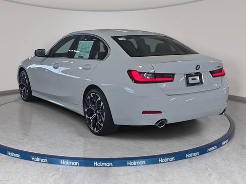 Used 2026 BMW 330i Sedan w/ Convenience Package RWD image 6