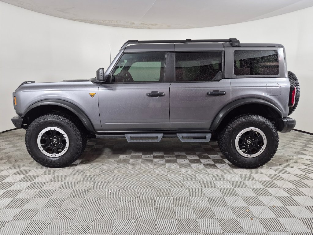 Used 2023 Ford Bronco Badlands w/ Sasquatch Package AWD/4WD image 6