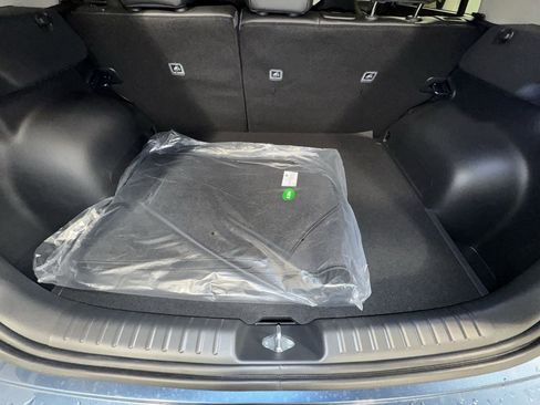 Certified 2025 Kia Niro SX image 29