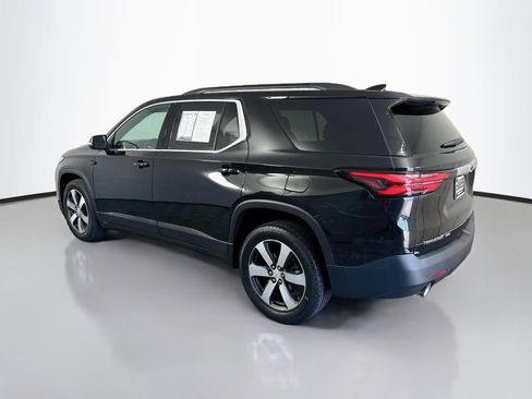 Used 2023 Chevrolet Traverse LT w/ LT Premium Package AWD/4WD image 5