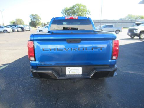 Used 2023 Chevrolet Colorado Trail Boss image 6