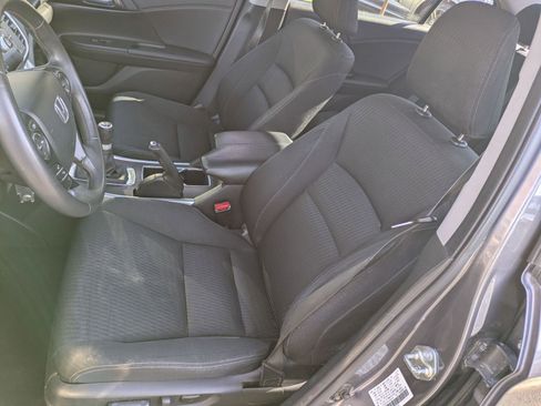 Used 2015 Honda Accord Sport image 17