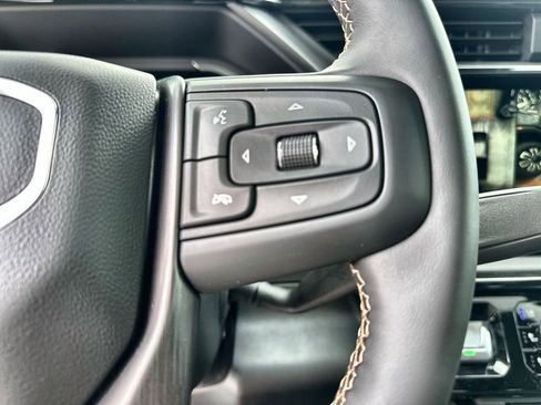 New 2026 GMC Sierra 2500 AT4 w/ AT4 Premium Plus Package AWD/4WD image 32