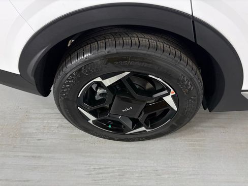 New 2026 Kia Sportage EX AWD/4WD image 10
