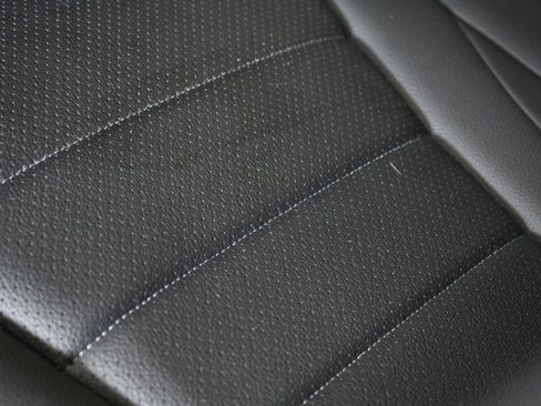 Used 2021 Mercedes-Benz GLC 300 4MATIC w/ AMG Line image 22