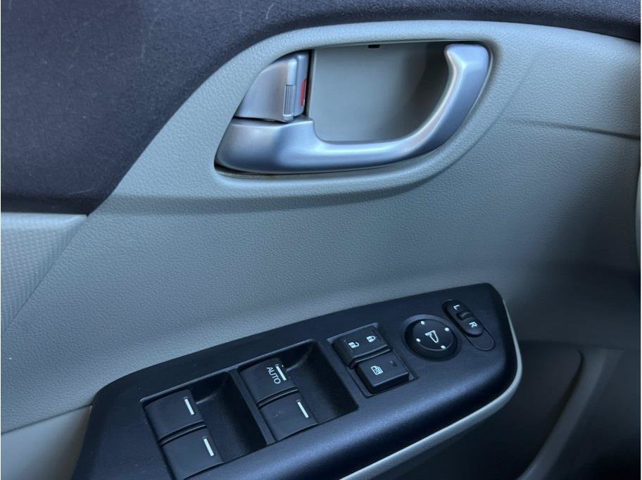 Used 2012 Honda Civic EX image 17