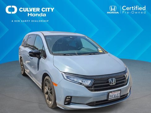 Used 2023 Honda Odyssey Sport image 1