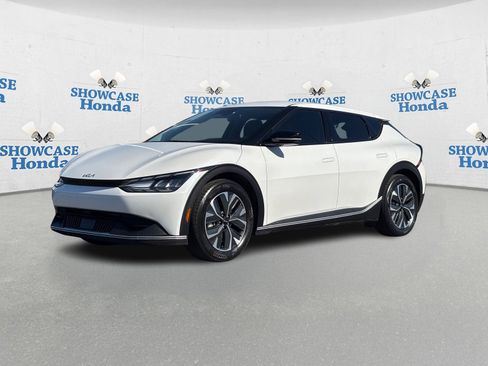 Used 2023 Kia EV6 Light image 2