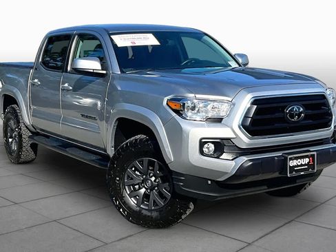 Used 2023 Toyota Tacoma SR5 AWD/4WD image 3