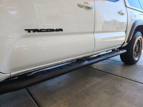 Certified 2022 Toyota Tacoma TRD Off-Road w/ Technology Package AWD/4WD image 28