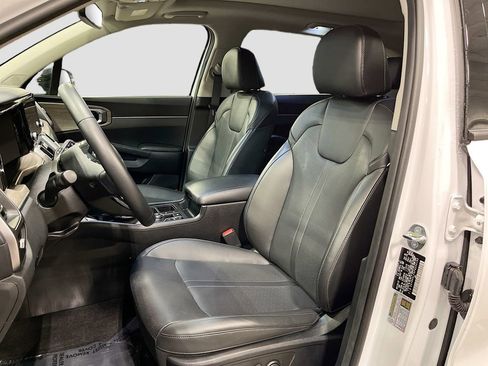 Certified 2023 Kia Sorento EX w/ Panoramic Sunroof Package FWD image 15