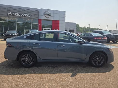 New 2026 Nissan Sentra SV w/ SV Convenience Package FWD image 7