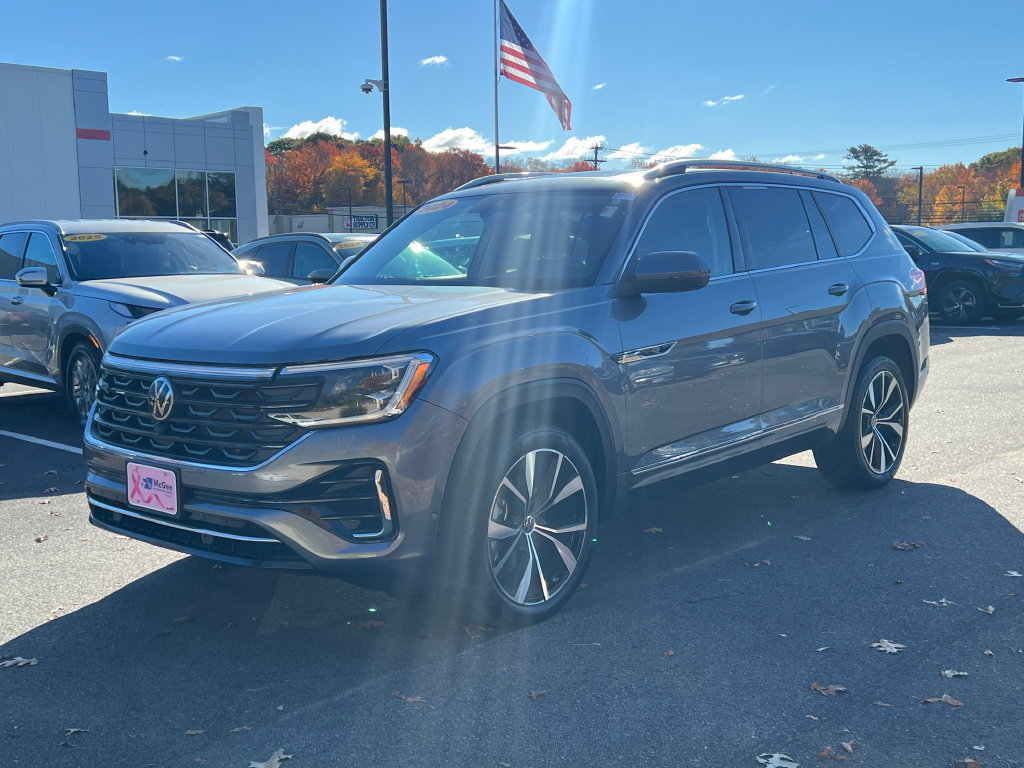 Used 2024 Volkswagen Atlas SEL Premium R-Line AWD/4WD image 1