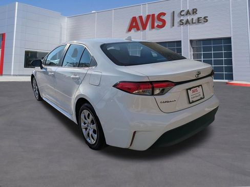 Used 2024 Toyota Corolla LE FWD image 9