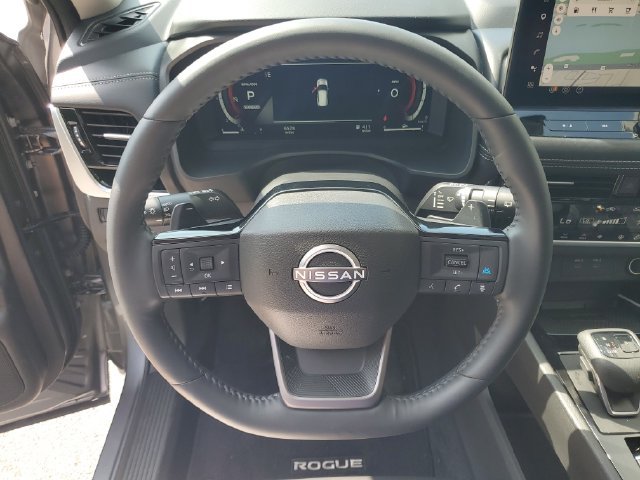 Certified 2025 Nissan Rogue SL w/ SL Premium Package FWD image 19