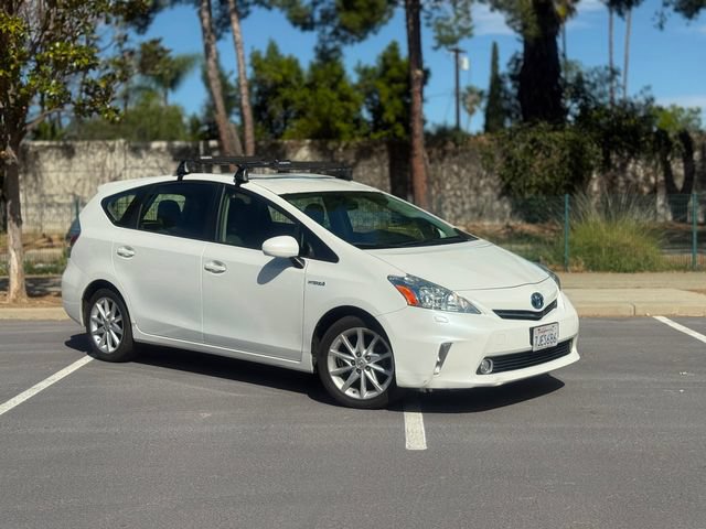Used 2014 Toyota Prius V Five FWD image 3