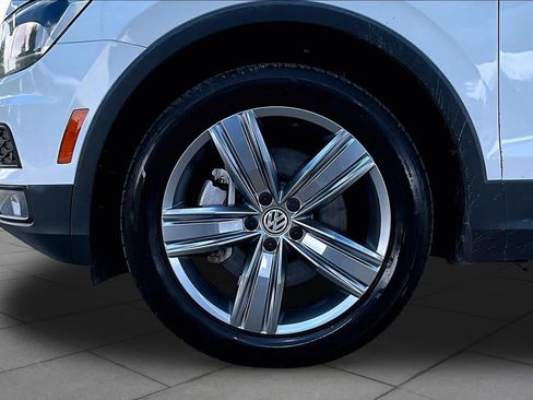 Used 2021 Volkswagen Tiguan SEL w/ 3-Row Tiguan MDO Package FWD image 11