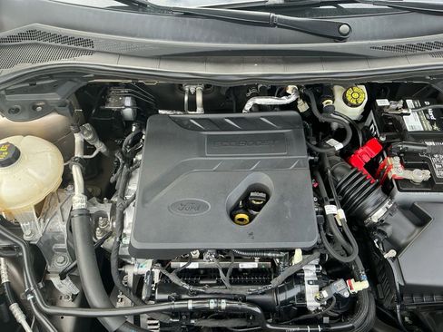 Used 2020 Ford Escape SE image 25