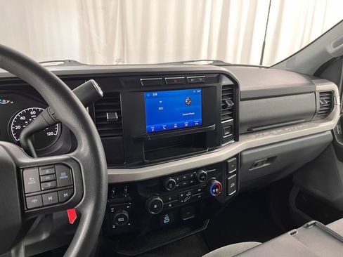 Used 2024 Ford F350 XLT w/ FX4 Off-Road Package AWD/4WD image 17