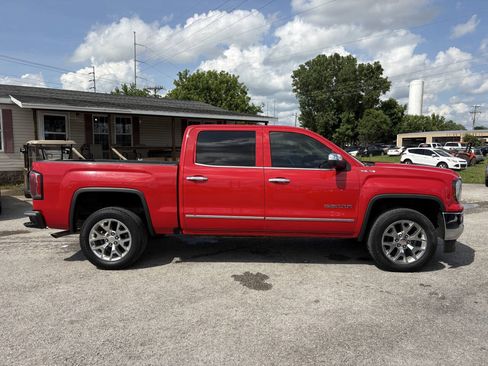 Used 2017 GMC Sierra 1500 SLT w/ SLT Premium Package AWD/4WD image 2