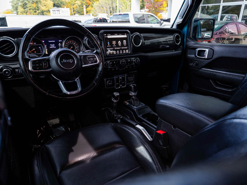 Certified 2020 Jeep Wrangler Unlimited Sahara AWD/4WD image 17