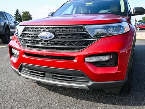 Certified 2023 Ford Explorer XLT w/ Equipment Group 202A image 11