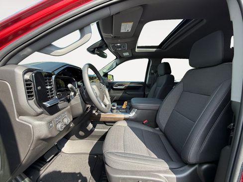 Used 2025 Chevrolet Silverado 1500 RST AWD/4WD image 9