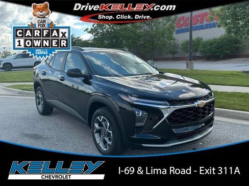 Used 2024 Chevrolet Trax LT w/ Driver Confidence Package FWD image 1