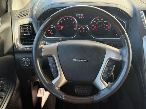 Used 2015 GMC Acadia Denali image 15