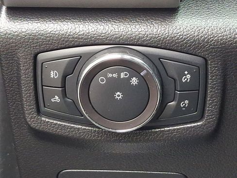 Used 2018 Ford F150 Lariat w/ Equipment Group 502A Luxury AWD/4WD image 24
