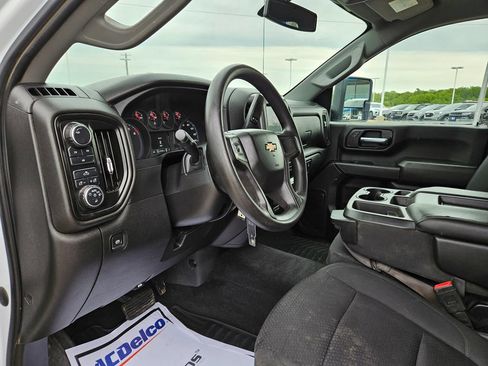 Used 2020 Chevrolet Silverado 2500 Custom w/ Custom Value Package AWD/4WD image 21