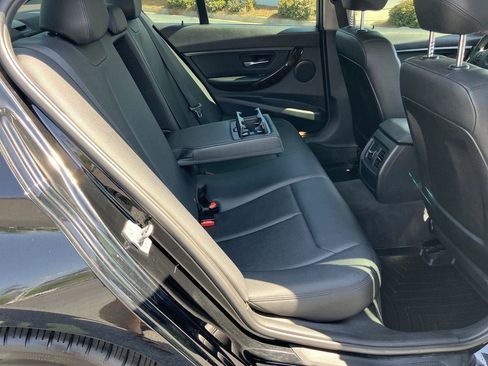 Used 2014 BMW 320i xDrive Sedan image 24