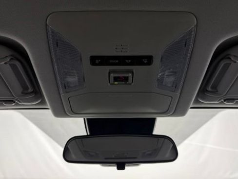 Used 2025 Toyota RAV4 XLE FWD image 39